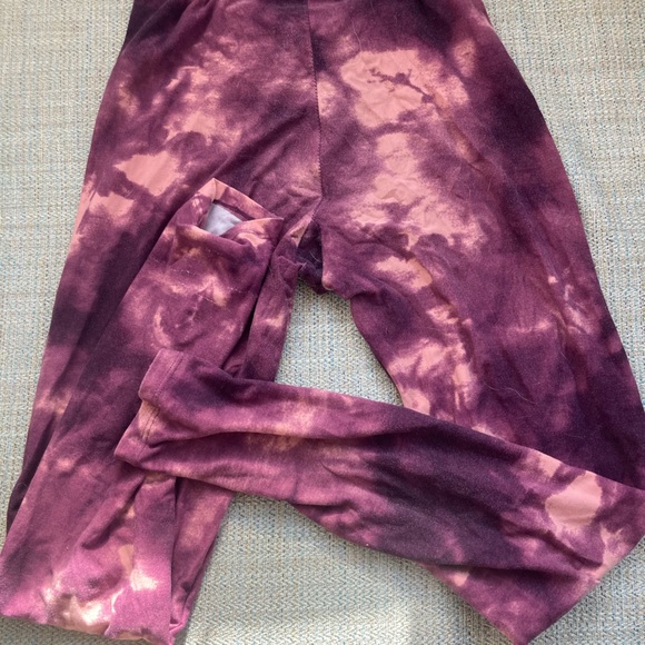 Girls tye dye purple and tan leggings - Picture 2 of 2